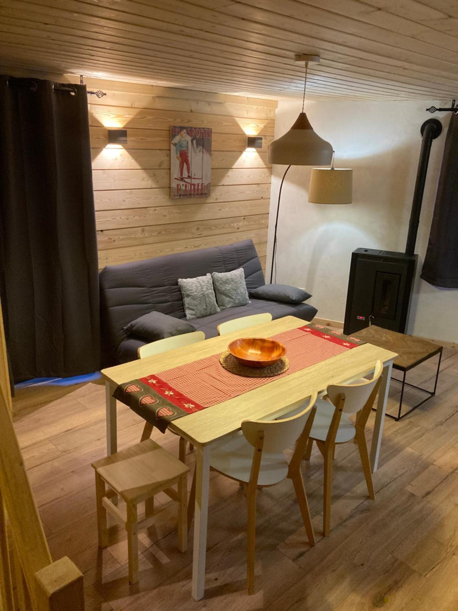 Holiday home Maison Canelle Le Clos Des Ours Matemale